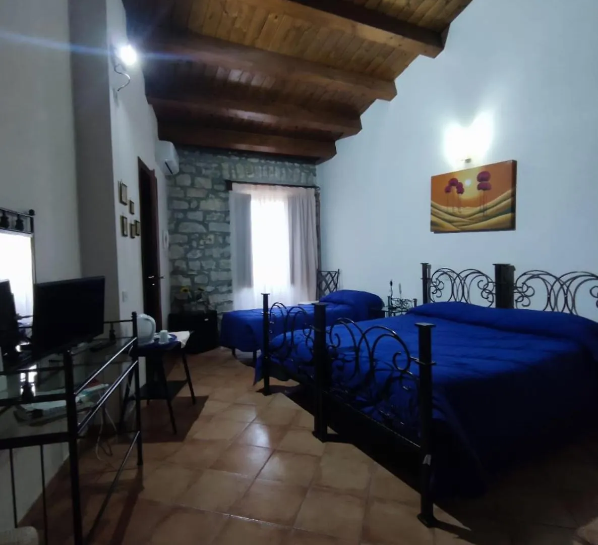 Affittacamere La Cartiera Guest house Palazzo Adriano