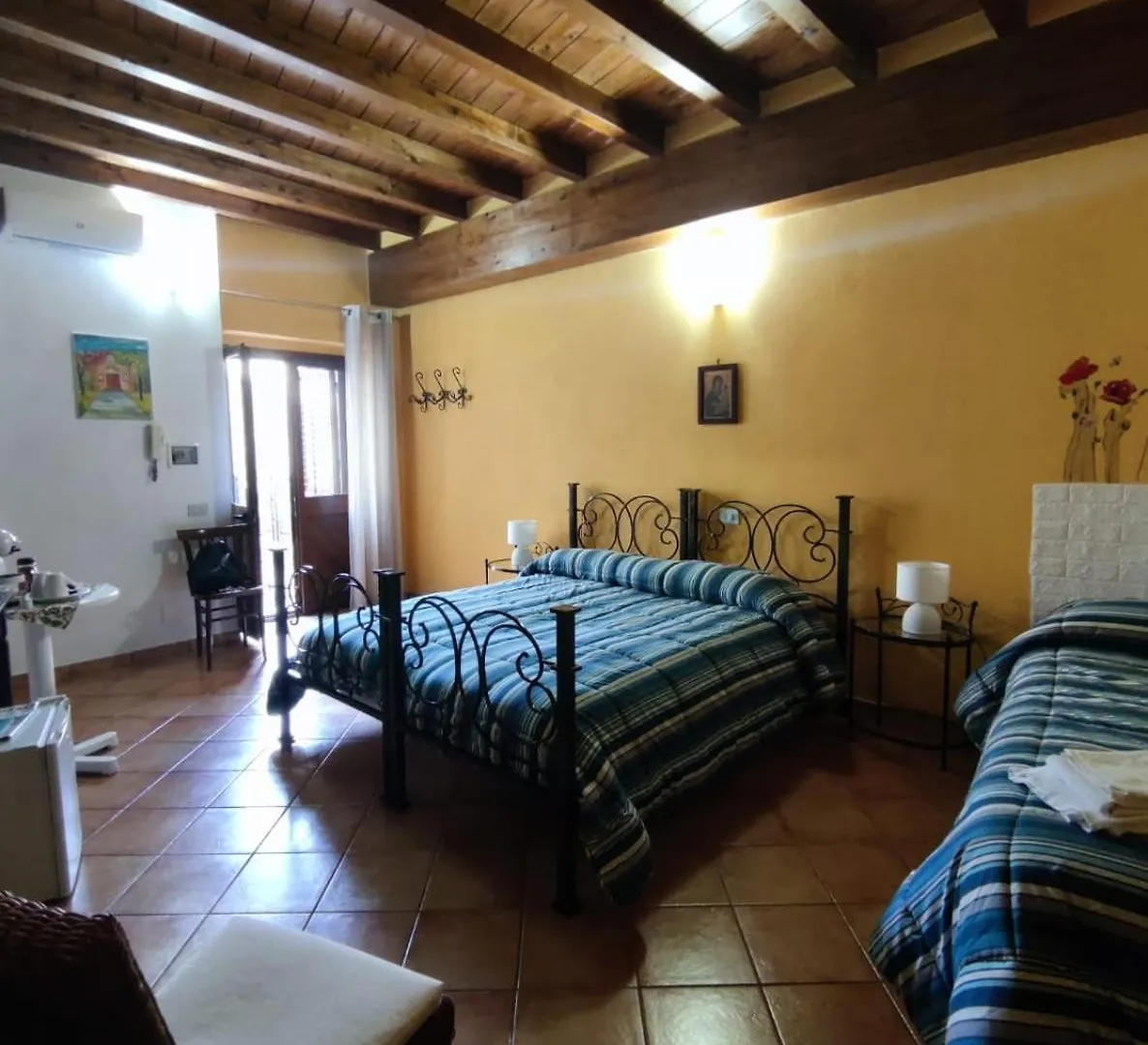 Affittacamere La Cartiera 0*, Palazzo Adriano Italy